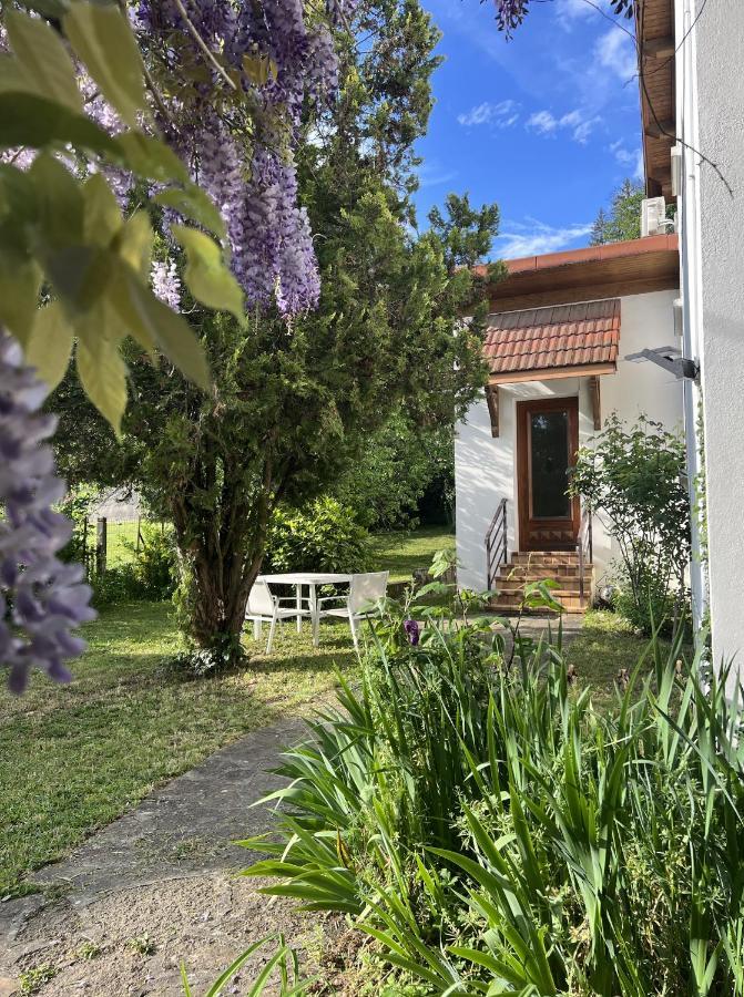 Les Cantinieres - Bourgoin Jallieu - Jardin Prive Ruy-Montceau Esterno foto