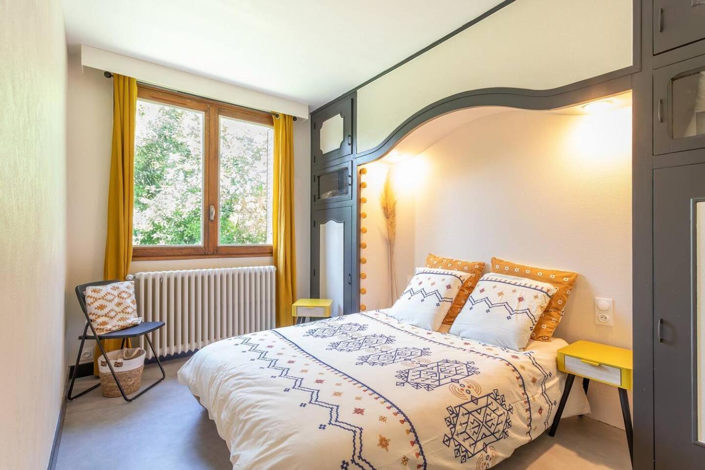 Les Cantinieres - Bourgoin Jallieu - Jardin Prive Ruy-Montceau Esterno foto